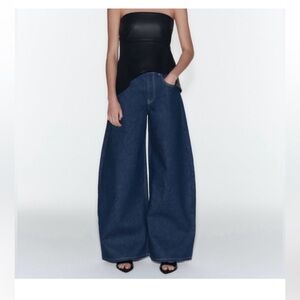 Zara ZW exaggerated wide leg jeans size 34, US2, new, never worn